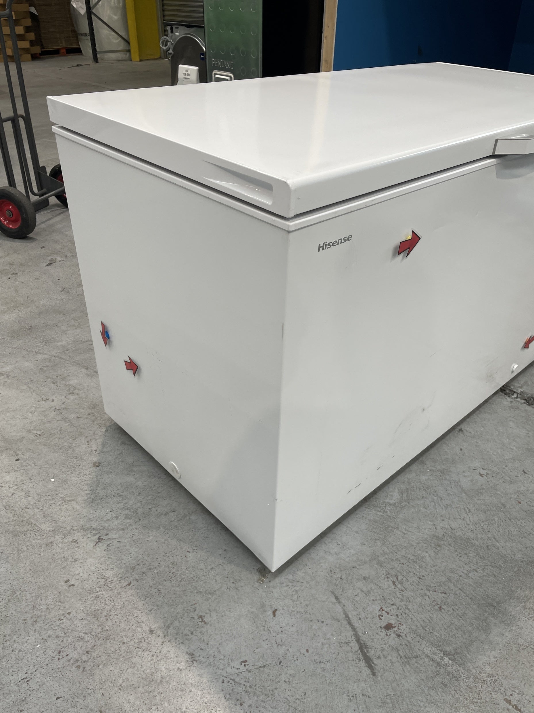 #GRC-136-243 - Hisense FC571D4AWLYE 372L Winter Guard Chest Freezer