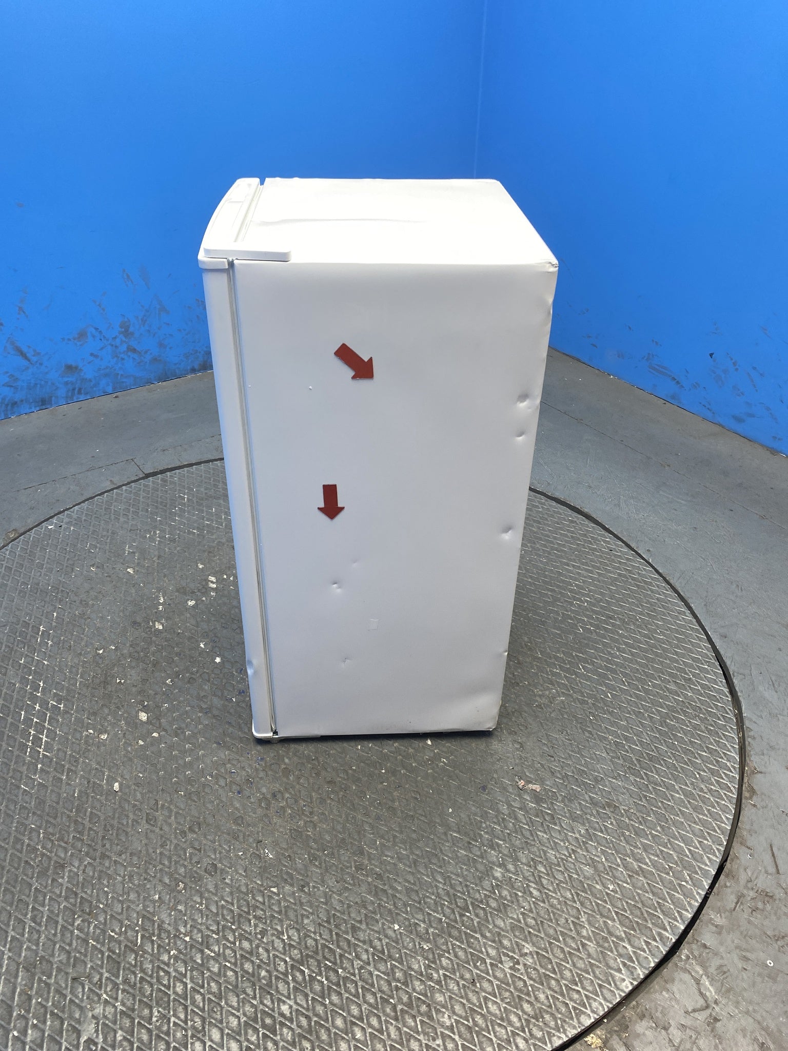 Statesman UC47LFW 93 Litres Under Counter Fridge