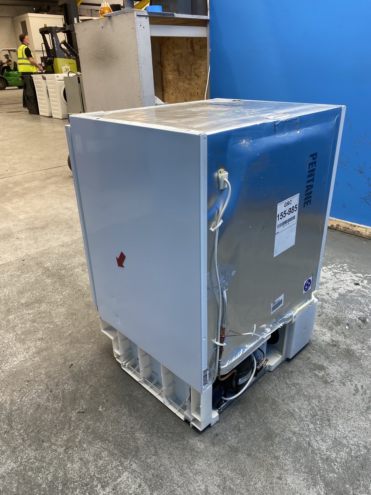 #GRC-155-985 - AEG NSK6I82EF 6000 Integrated 134 Litre Undercounter Larder Fridge
