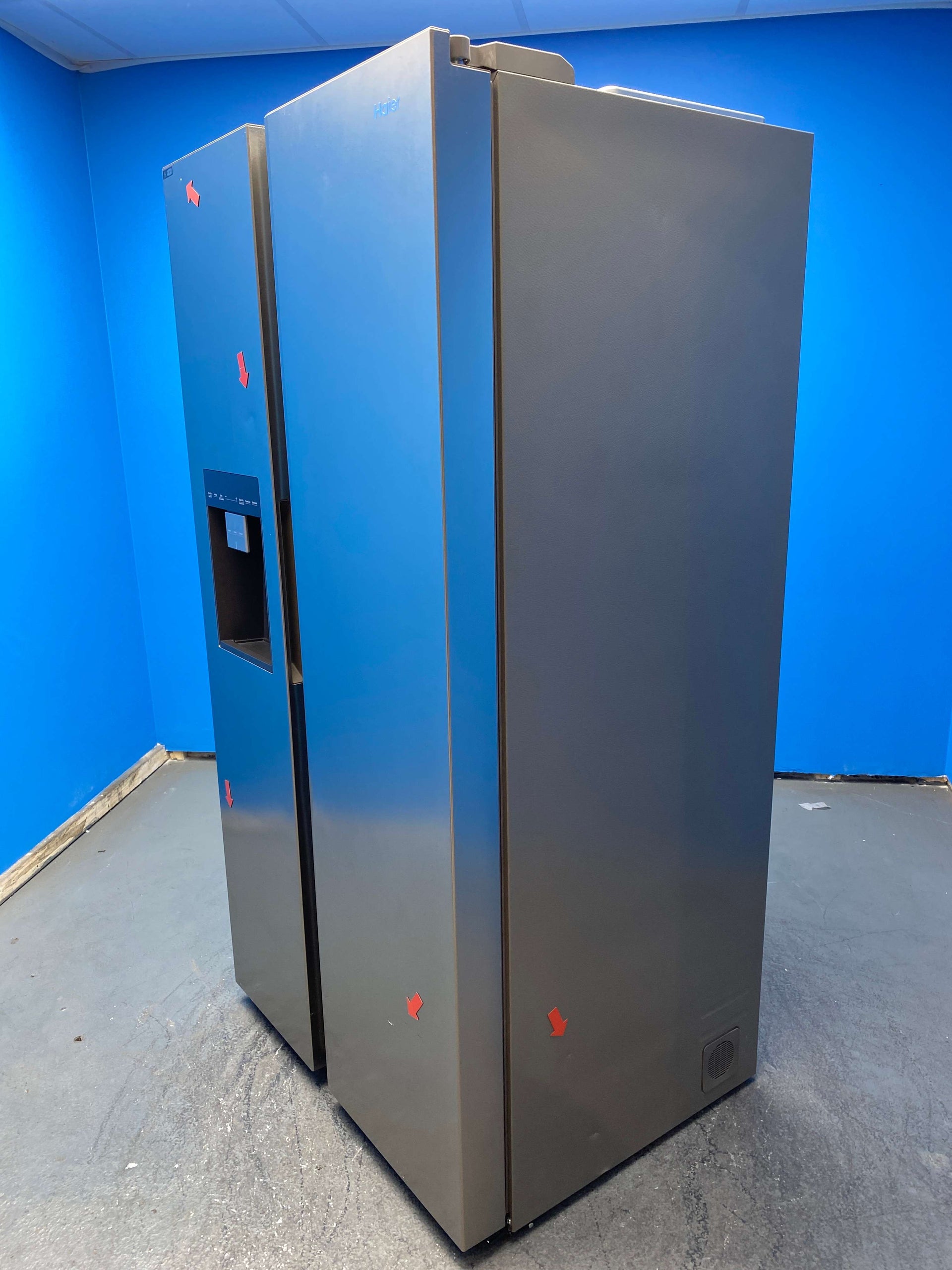 Haier Series 7 HSW79F18CIMM Plumbed American Fridge Freezer