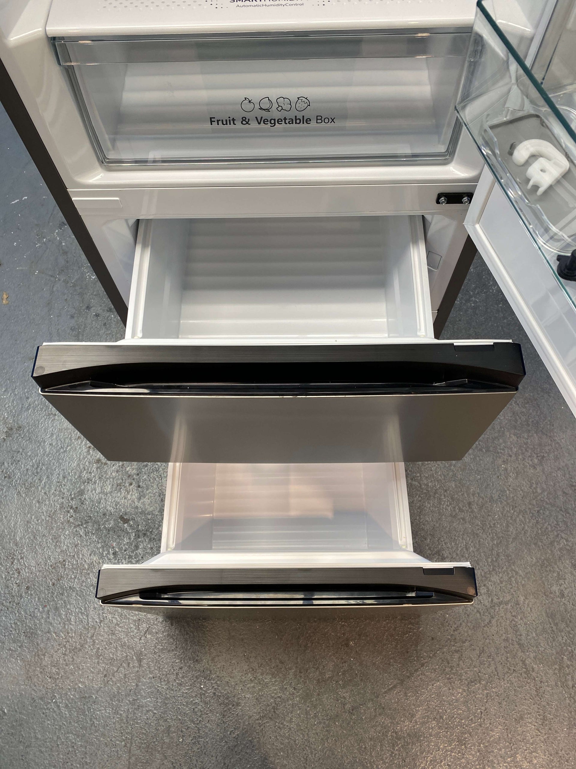 Hisense RM469N4ACDUK 60/40 Total No Frost Fridge Freezer