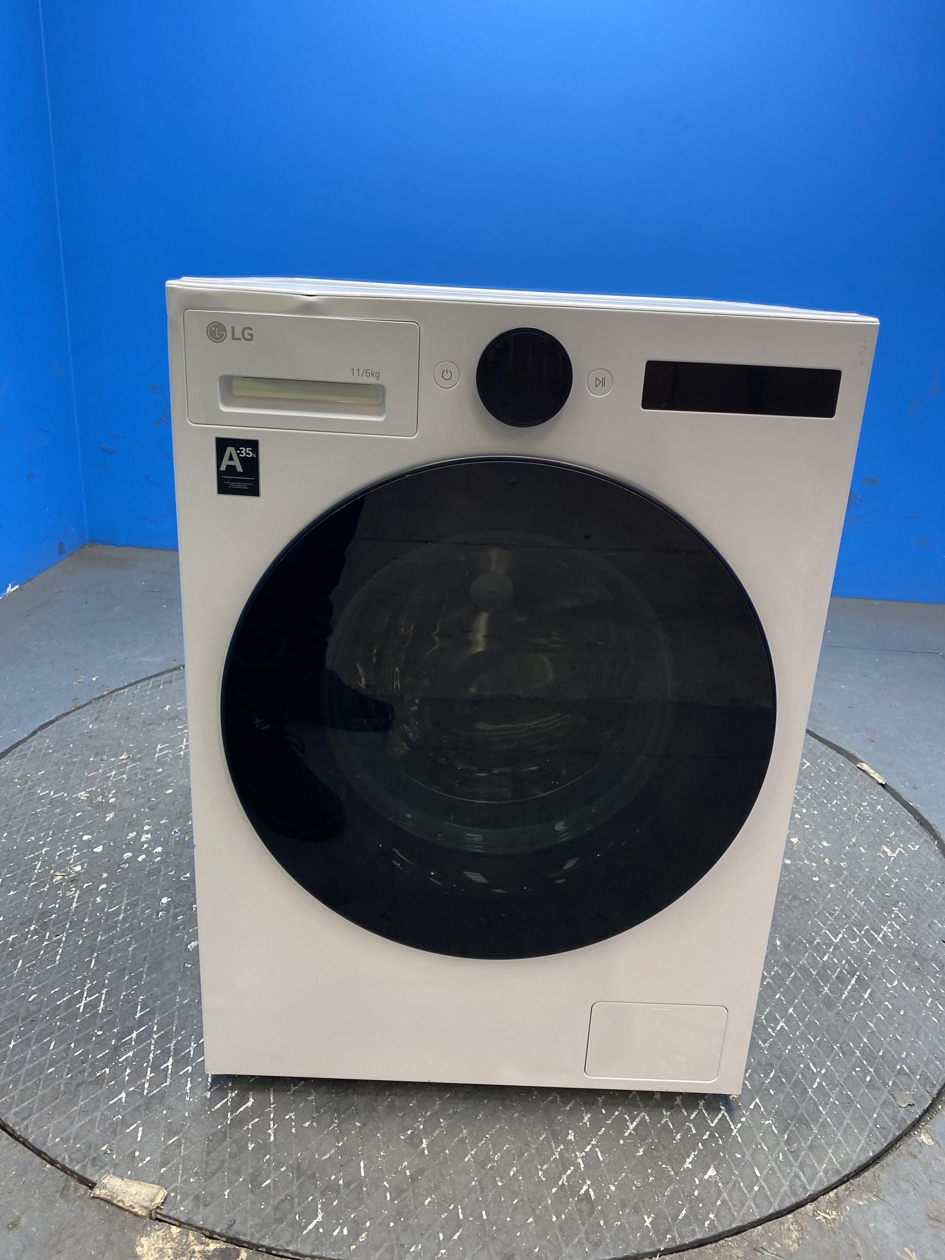 #GRC-136-293 - LG W4X7016TWB AI Direct Drive 11/6kg 1400rpm Washer Dryer
