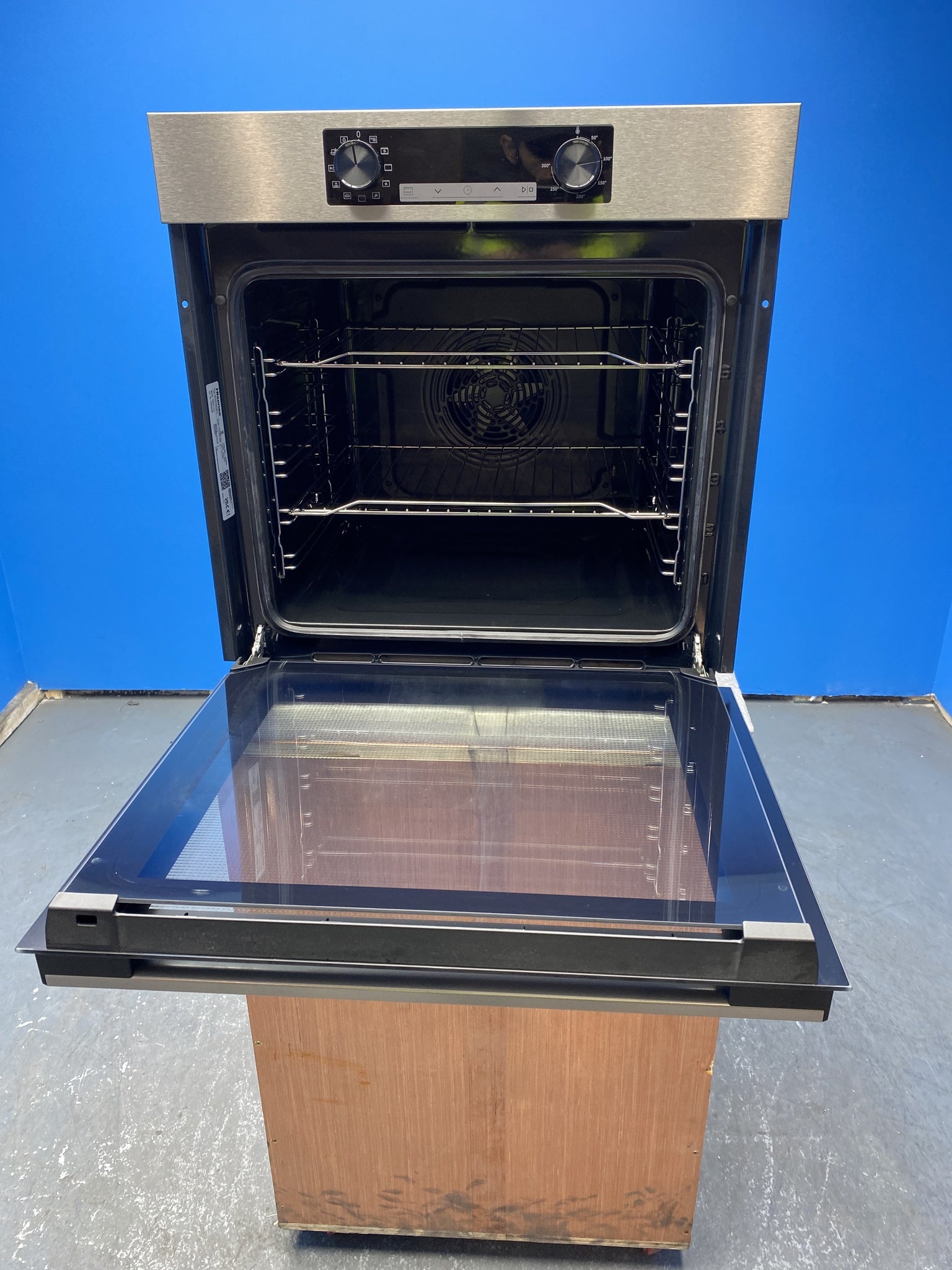 Hisense BI62211CX Built-in 77 Litre Single Oven