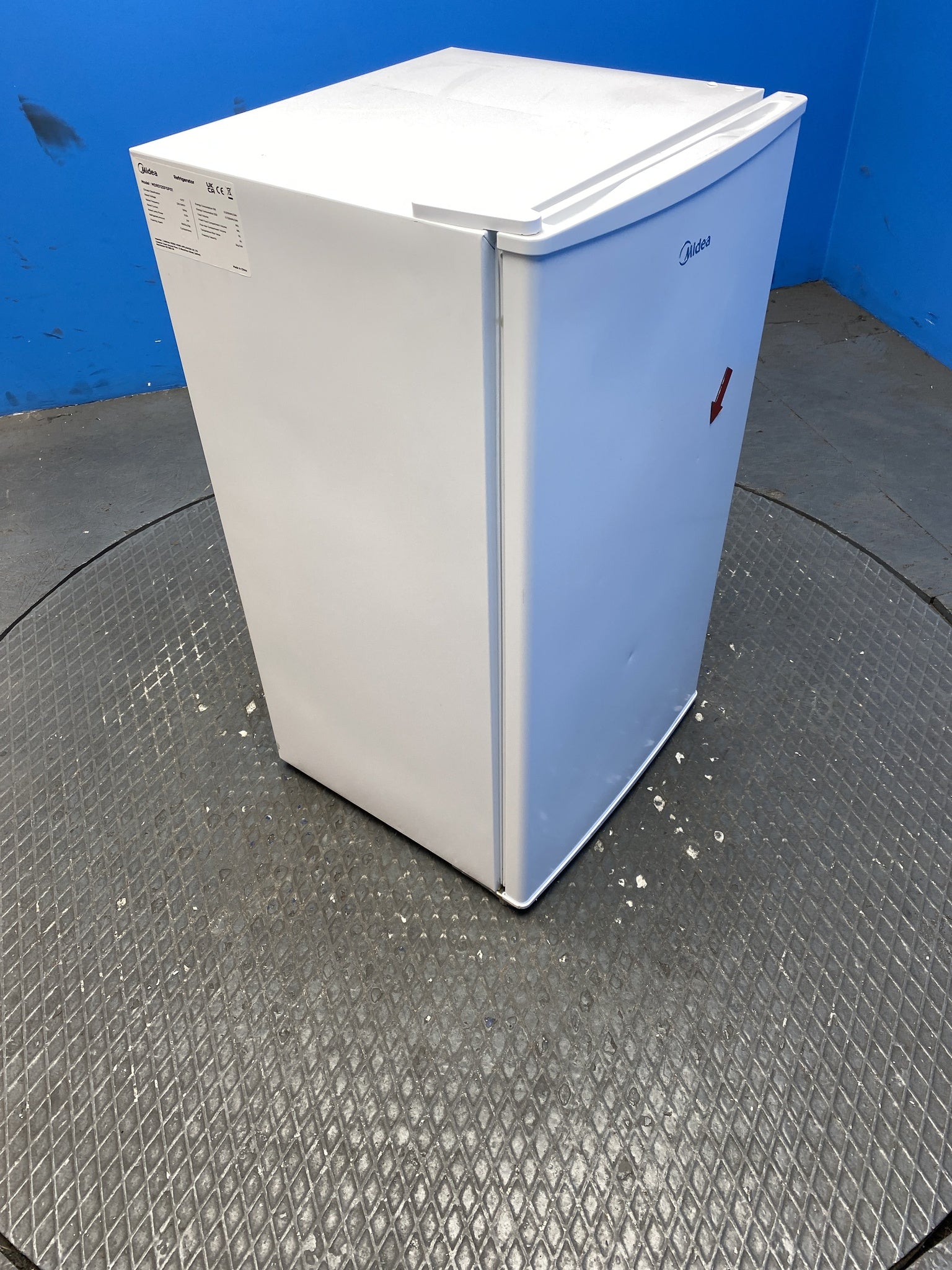 Midea MDRD125FGF01 80 Litre Under Counter Fridge