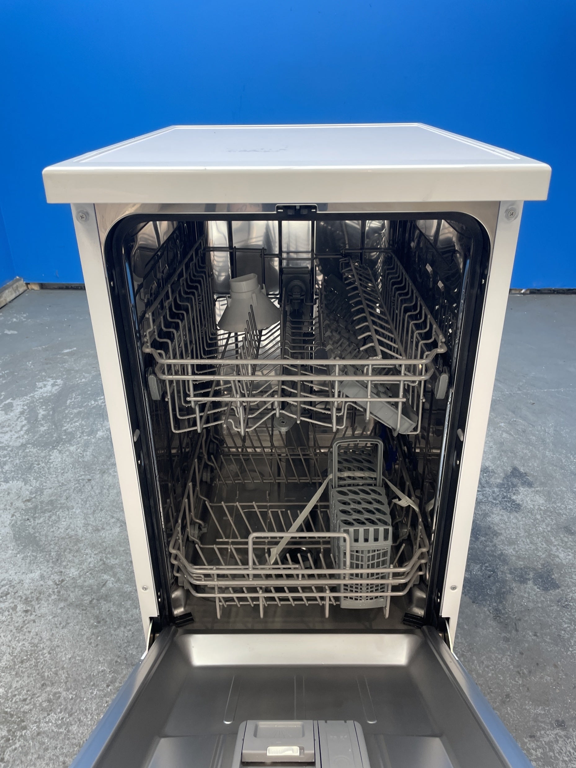 #GRC-162-429 - Comfee CDWEF1034BW 45cm Slimline 10 Place Dishwasher