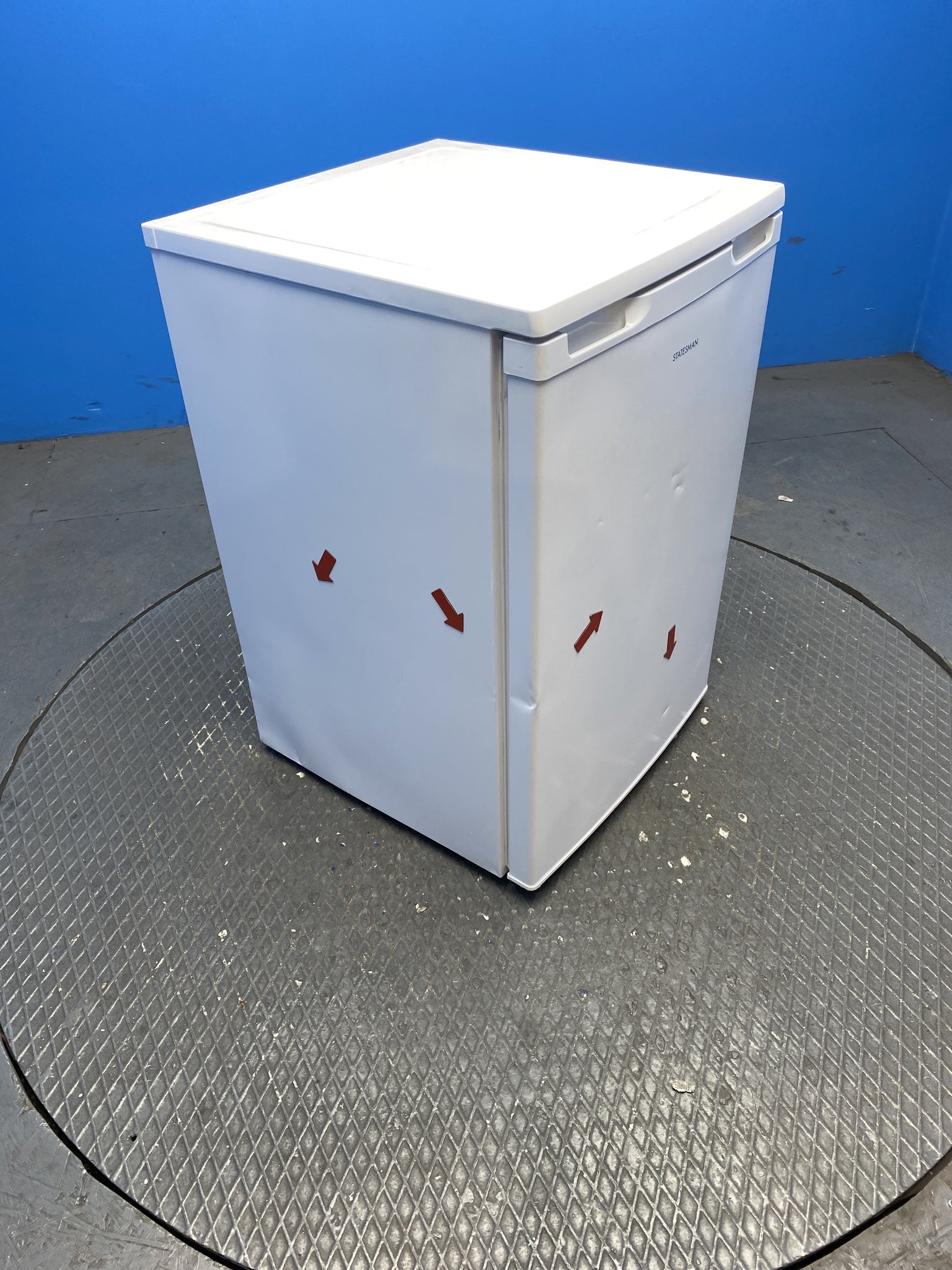 Statesman L255W 113 Litre 55cm Under Counter Fridge