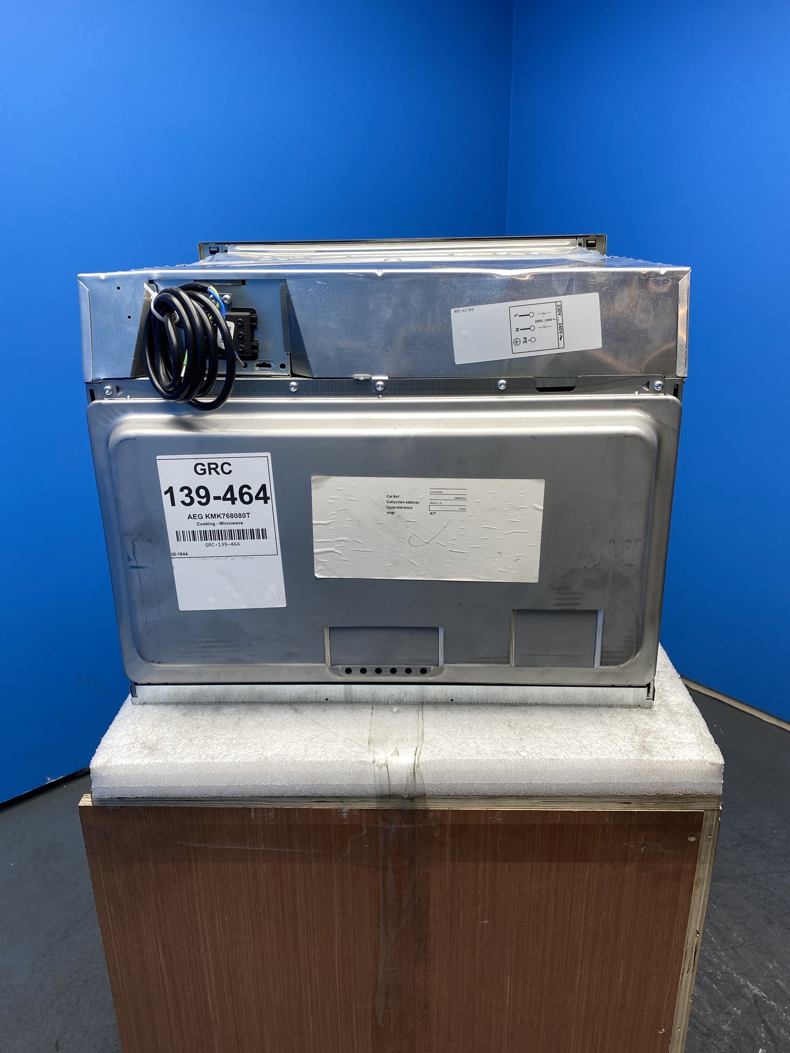 AEG KMK768080T 43 L CombiQuick Built-In Microwave Oven