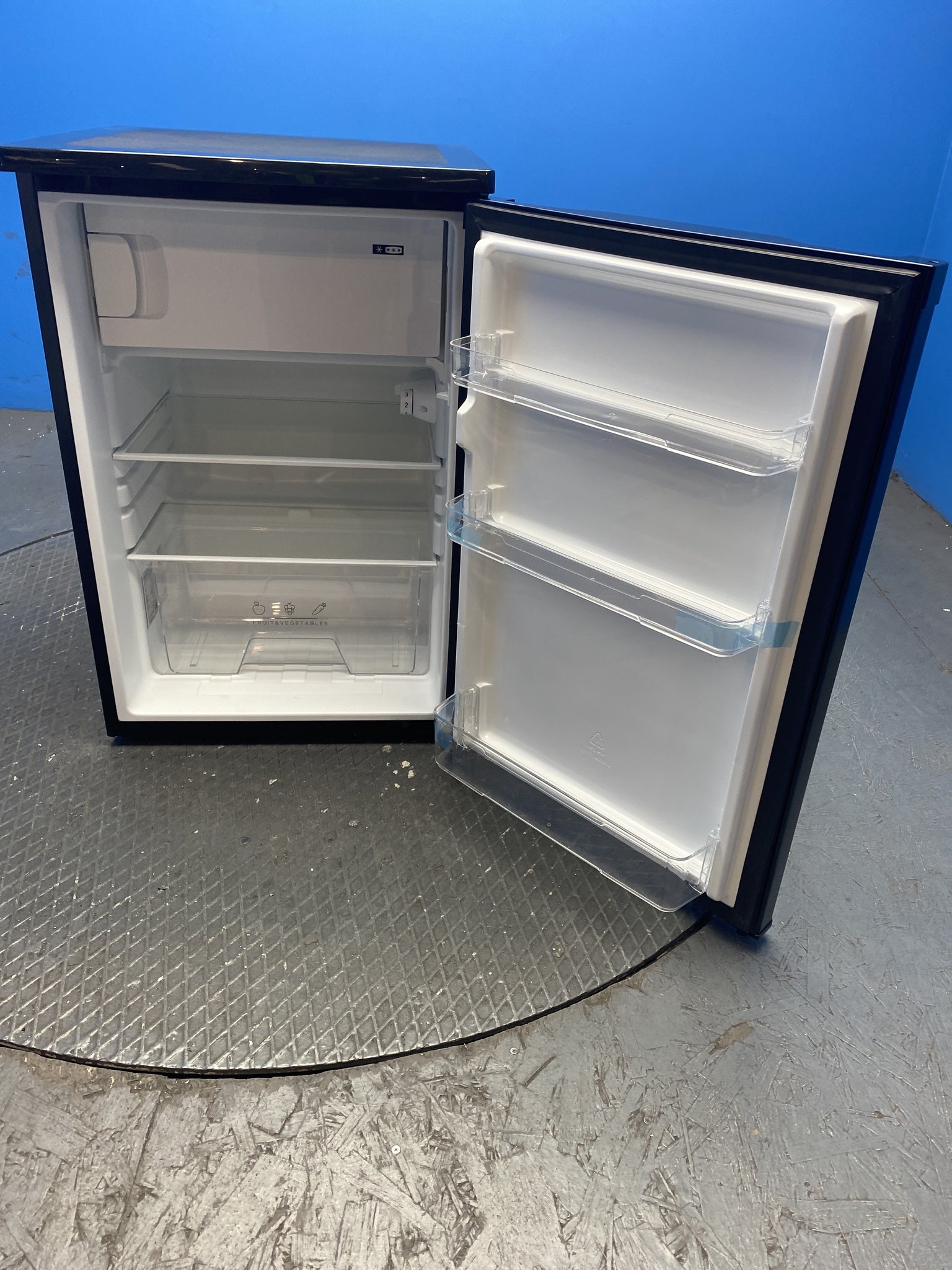 Statesman R155B 55cm 113 Litre Under Counter Fridge