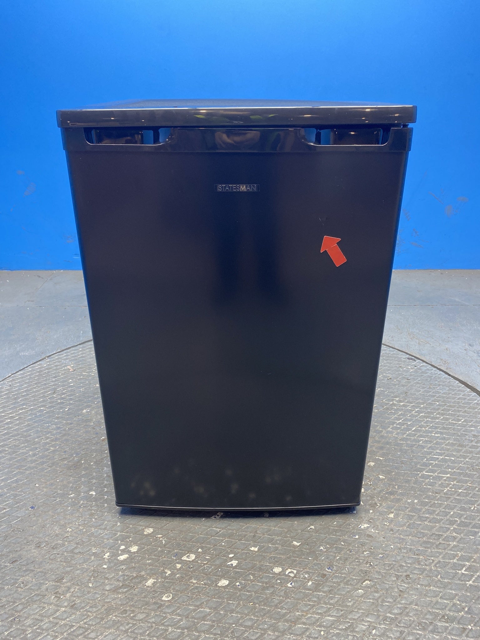 Statesman L255B 113 Litre 55cm Under Counter Fridge