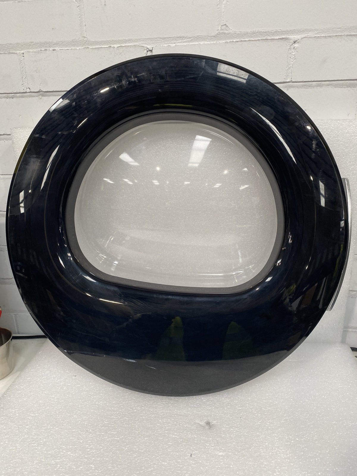 #GRC-155-704 - Haier HD100-D357GU1 Washing Machine Door