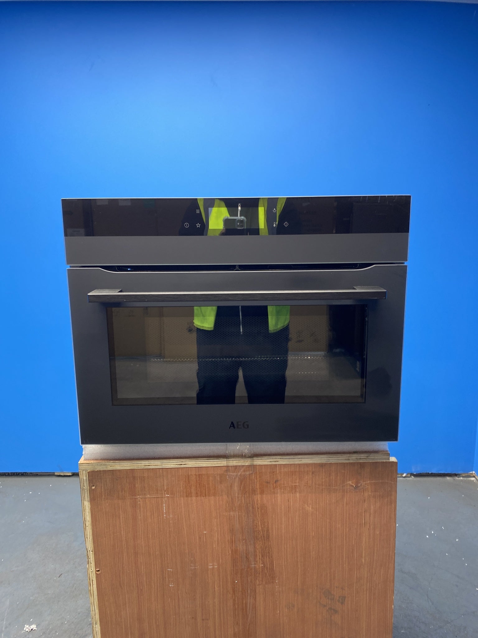 AEG KMK768080T 43 L CombiQuick Built-In Microwave Oven